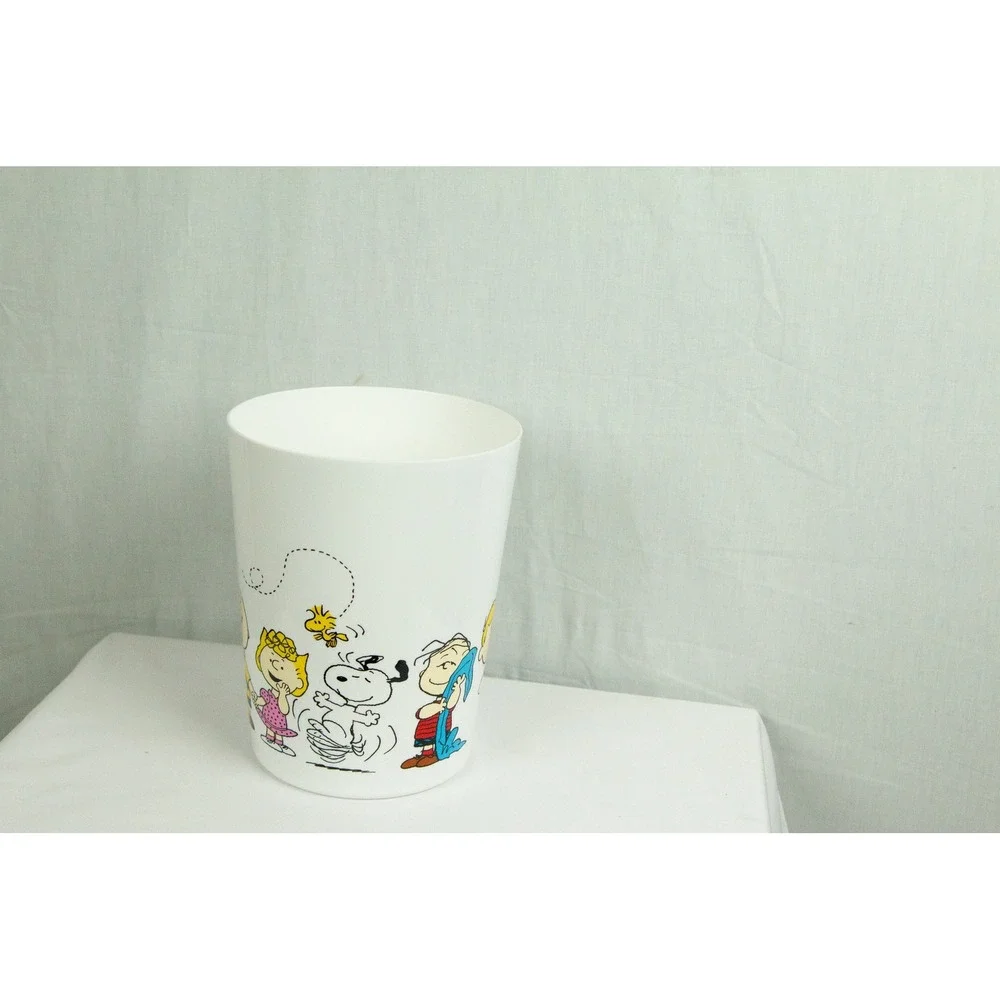 Peanuts Charlie Brown Snoopy Gang Plastic Wastebasket Trash Can White 2019